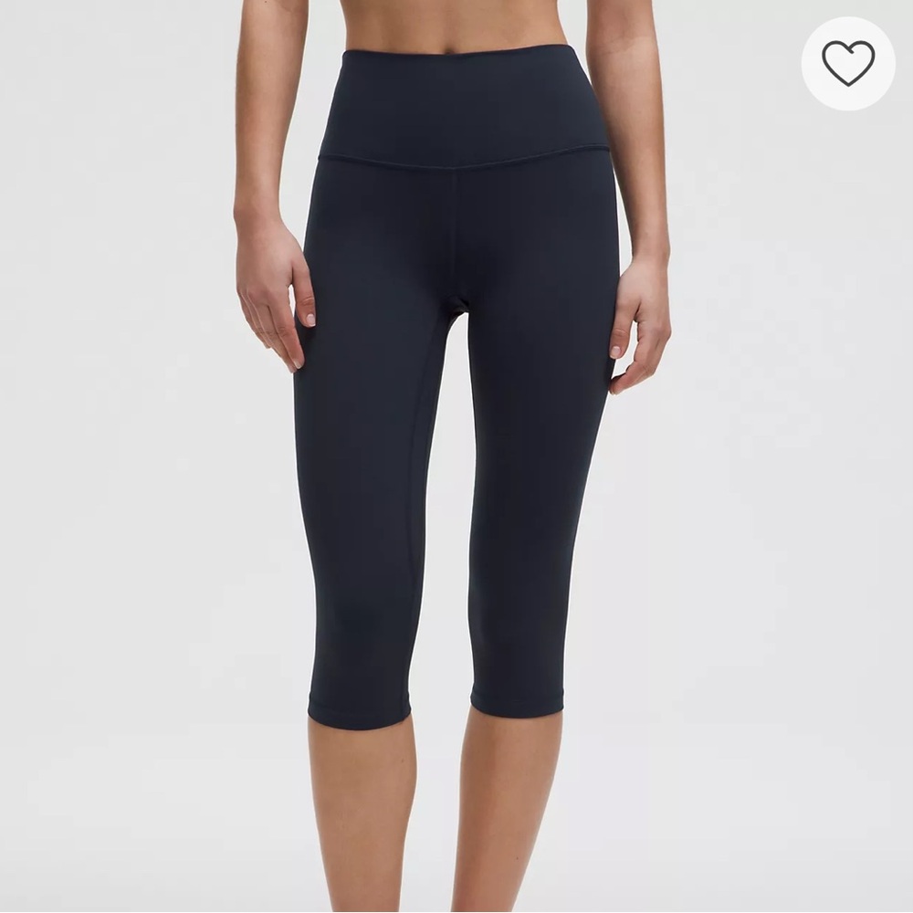 Lululemon Navy Align High-Rise Crop “17